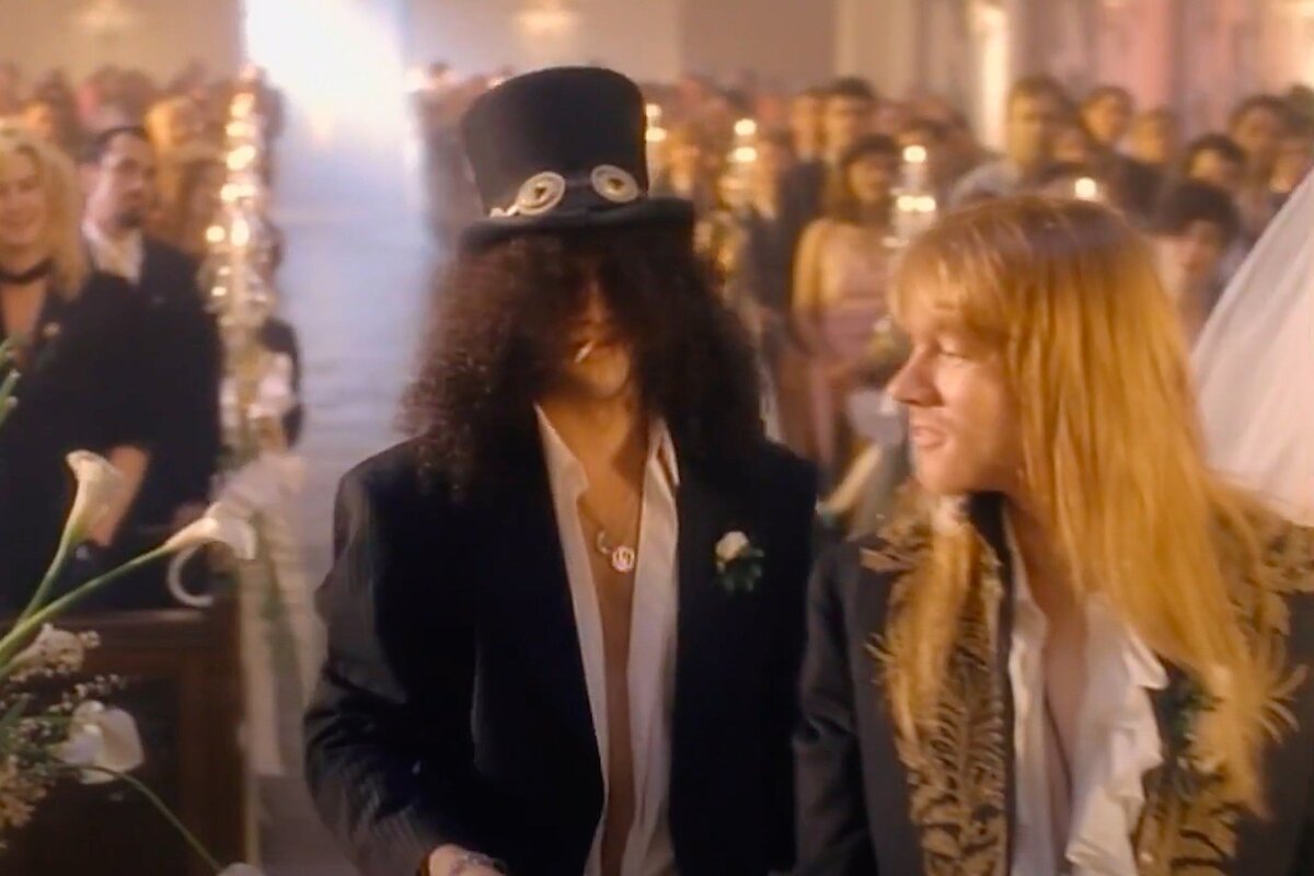 Стефани сеймур november rain. Guns n rose november rain. Bm november rain oc-50. Клип ганзен роузес новембер рейн. Стефани сеймур новембер рейн.