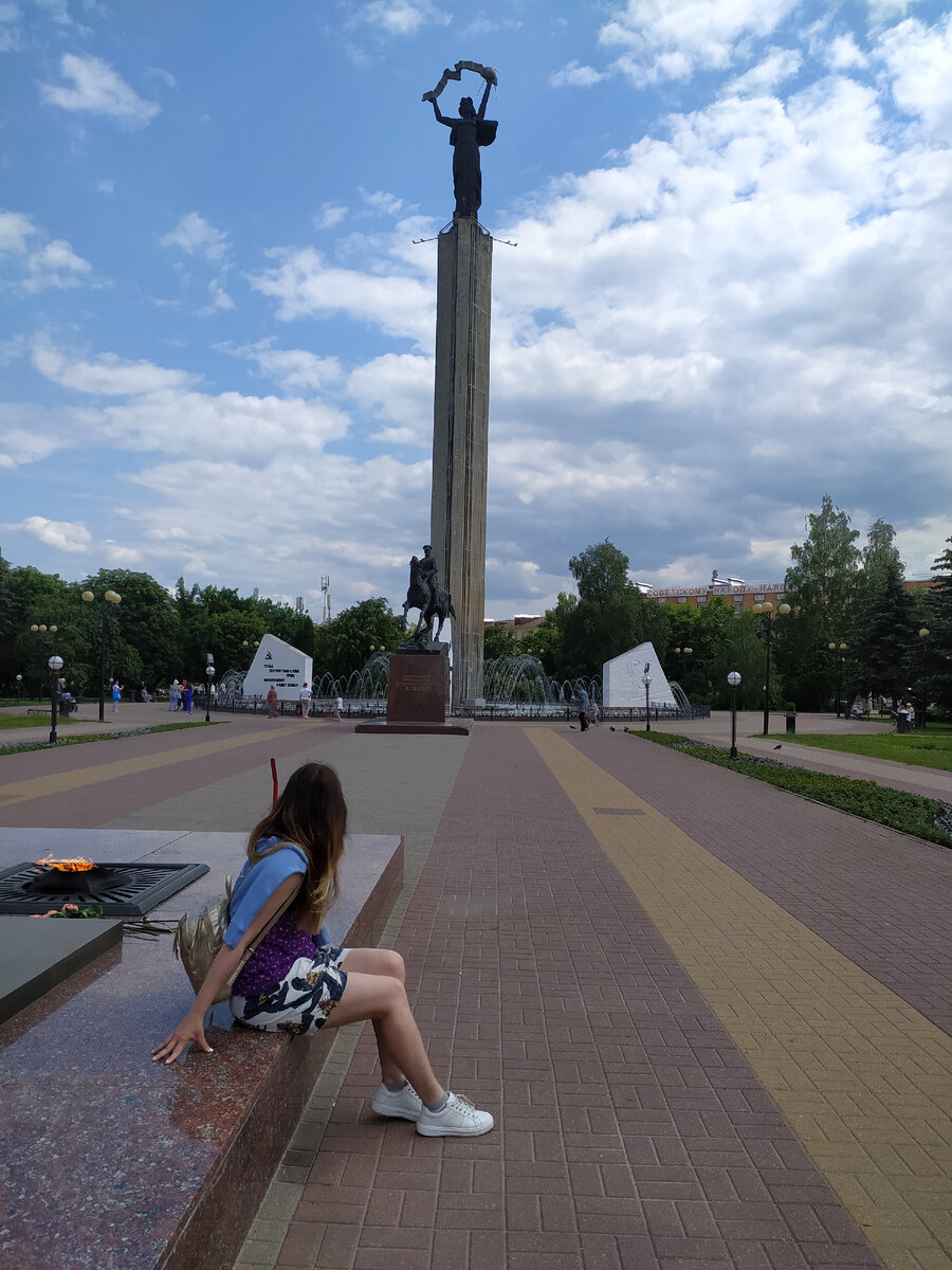 памятник площади победы в калуге