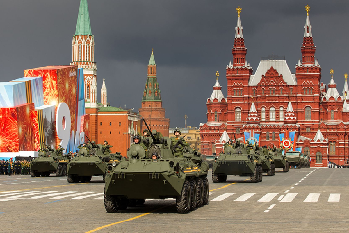 парад победы в москве по годам