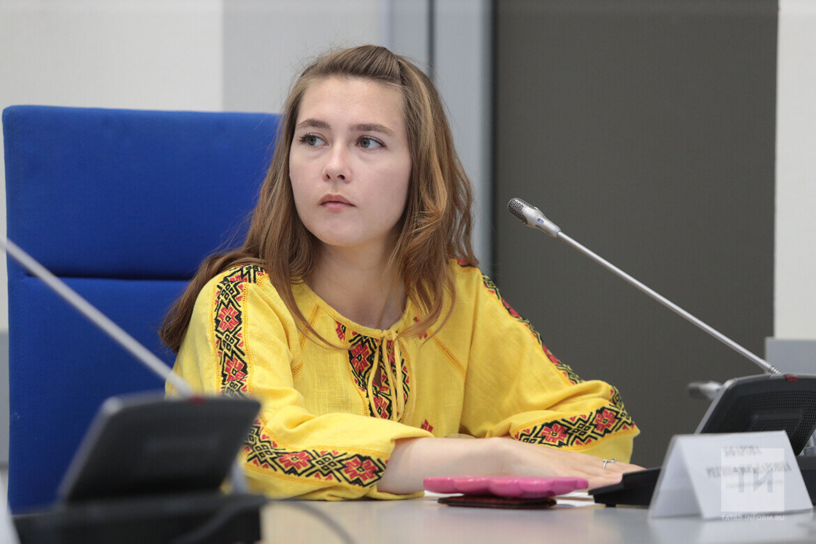 ​Регина Яфарова: «Цель акции – в акценте на национальную эстетику и популяризацию национальных костюмов». Фото: © Рамиль Гали / «Татар-информ»