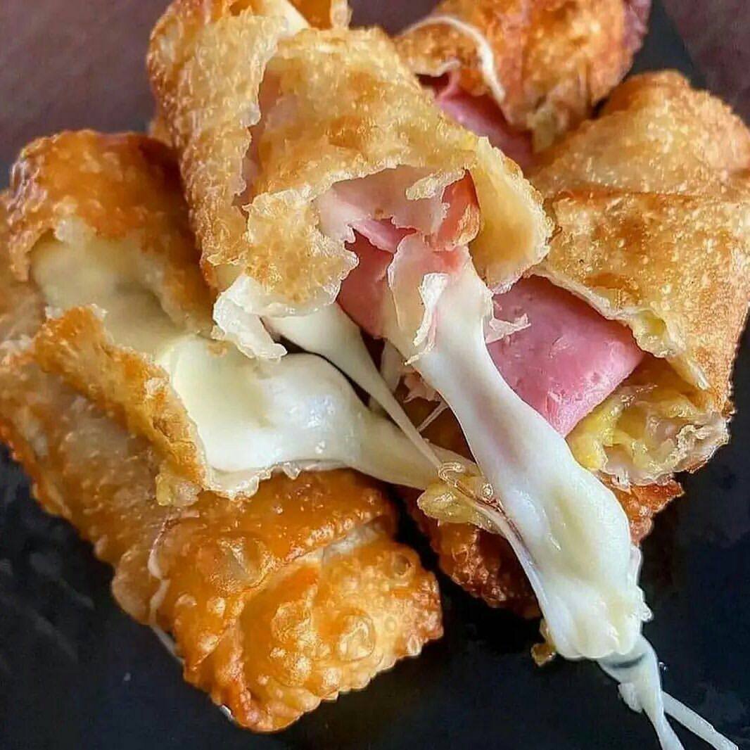 Хрустящие пирожки с ветчиной и сыром рецепт