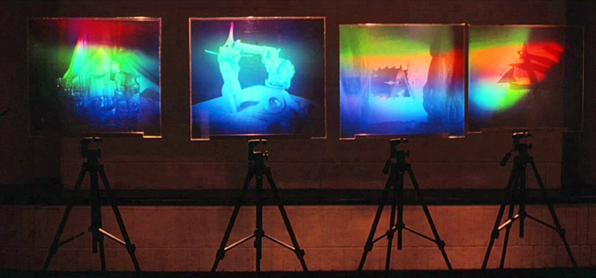 Работы художников в технике голографии.