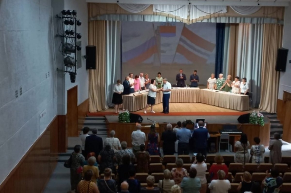    Главой Нижнеомского района в 4-й раз избран 72-летний Стадников