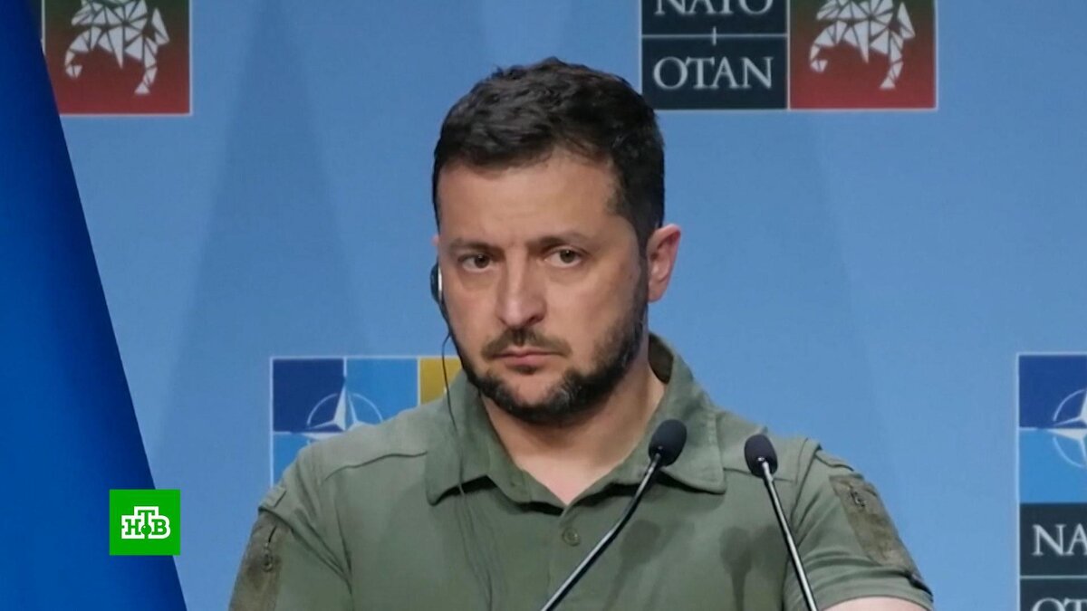    Зеленский начал паясничать в ответ на просьбу поблагодарить Запад за поддержку