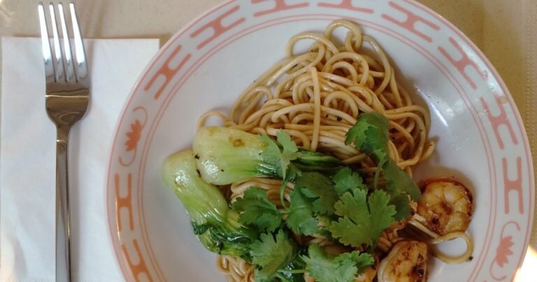 Благодаря Wontoneria теперь на Чистых прудах можно почувствовать себя ...