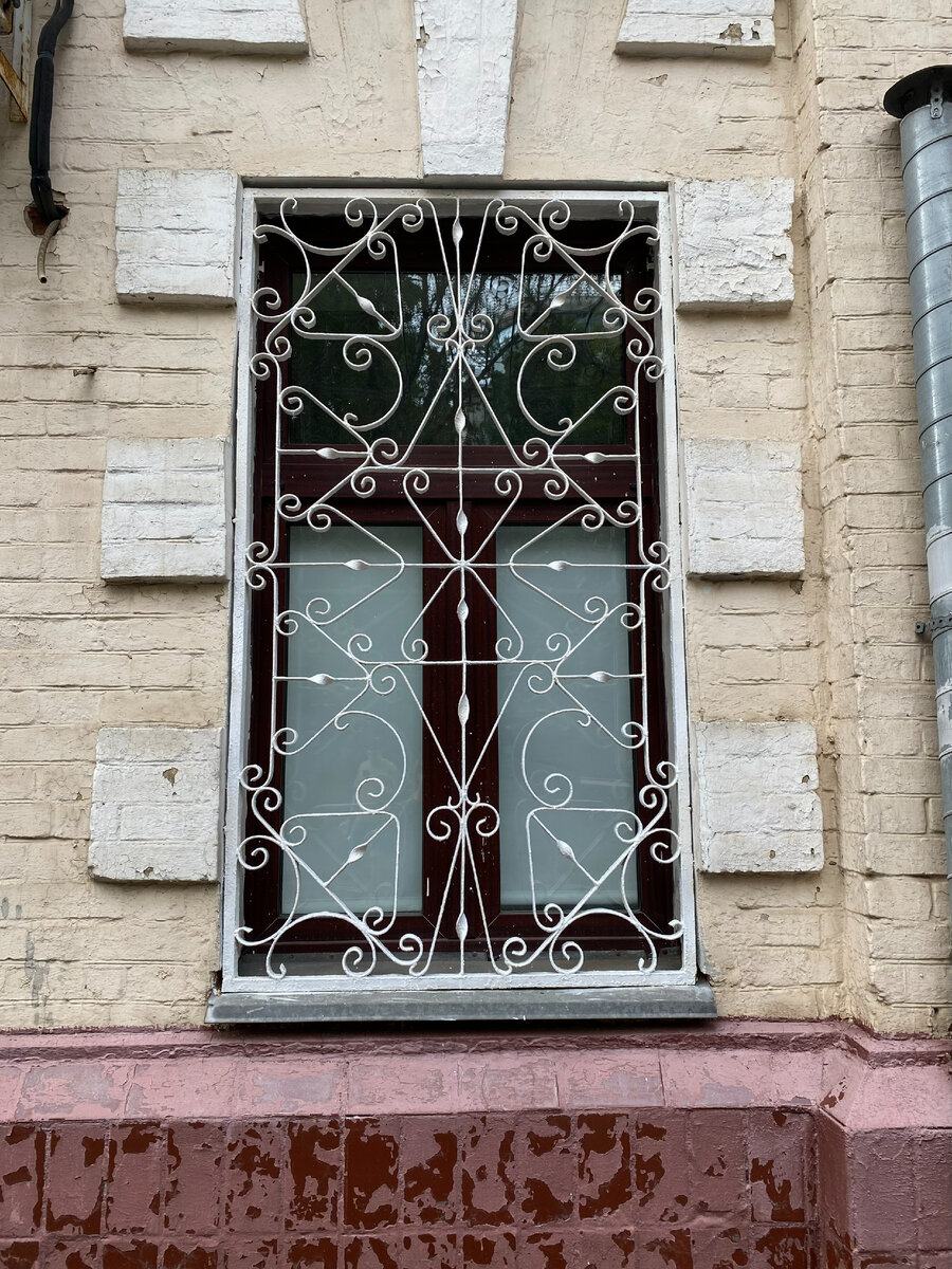 Фото автора канала. Особняк Скатертный.