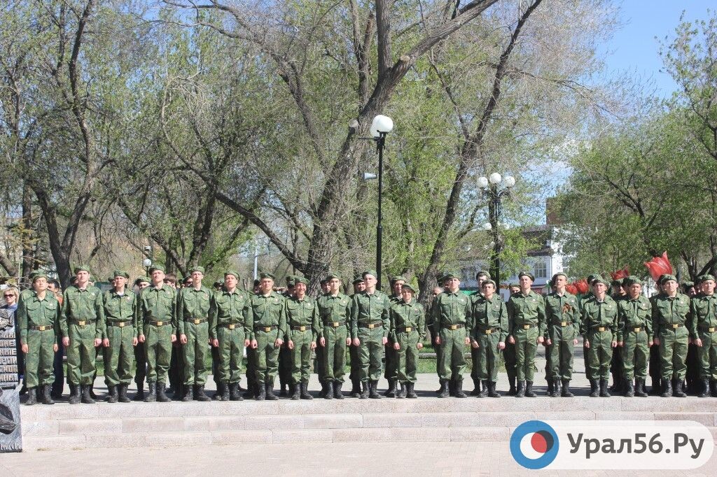    В России вносят изменения в воинский учет: подробности об электронных повестках, их силе, последствиях для уклонистов и новшествах для срочников