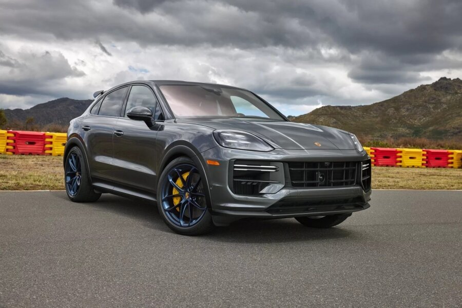  Porsche Cayenne       Taycan   - Turbo GT   CARAKOOM  