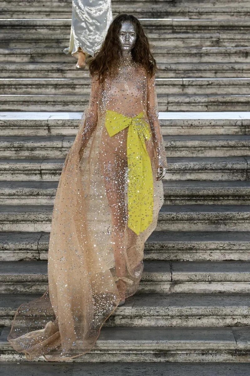 Valentino Fall 2022