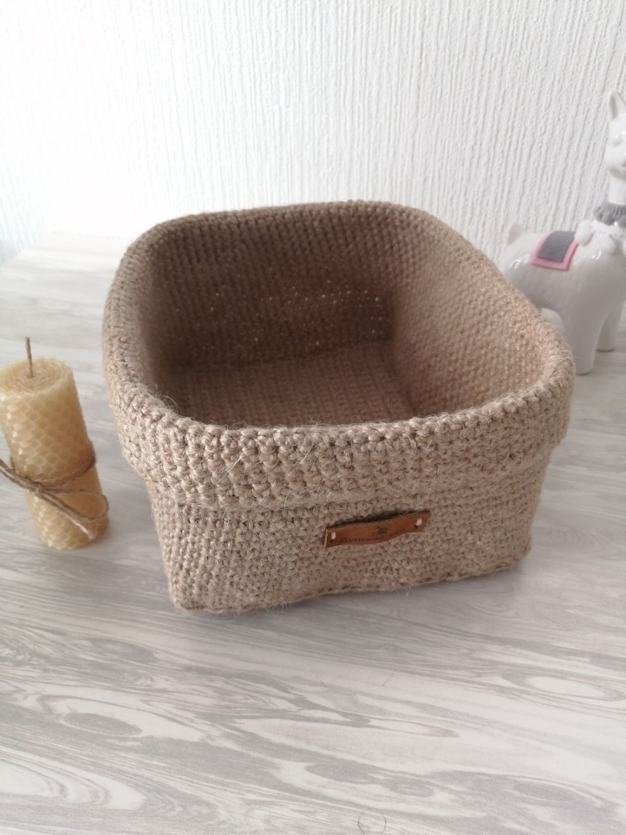 Корзинка из джута 