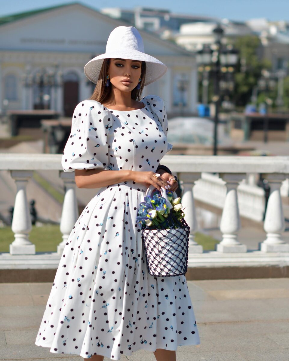 instagram.com/rita.tesla