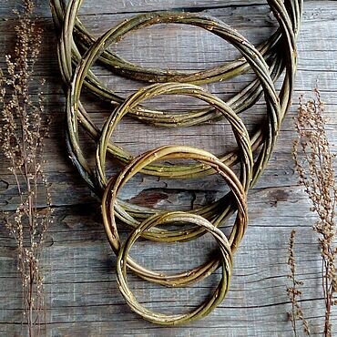 Крученные ивовые обручи