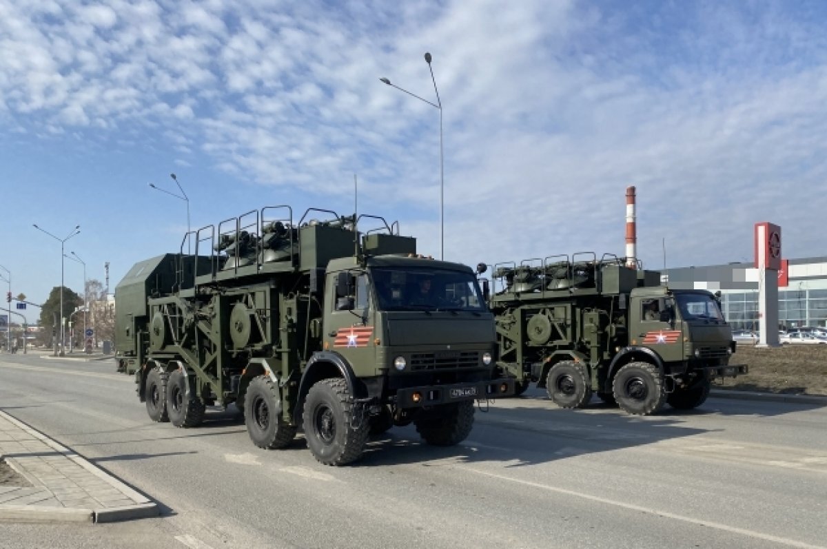    В Екатеринбурге ограничат движение для генеральной репетиции парада Победы