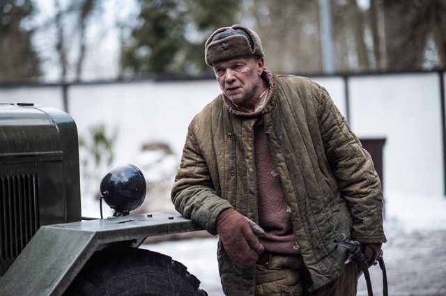    Что за сериал «Топор 1945» с Андреем Смоляковым?