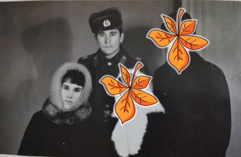 Брат со снохой слева, какой год, к сожалению не подписан на обороте фотографии