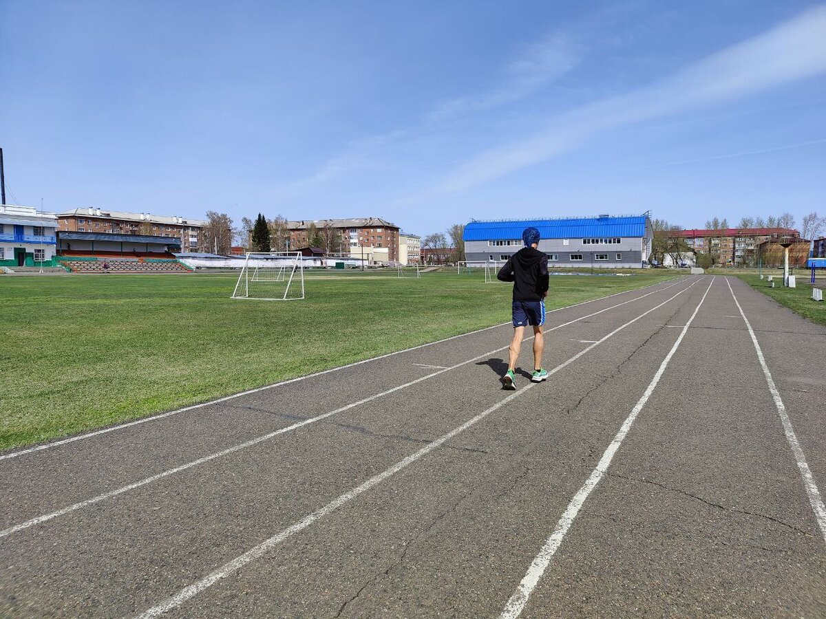 Стадион «Пищевик» в Мариинске
