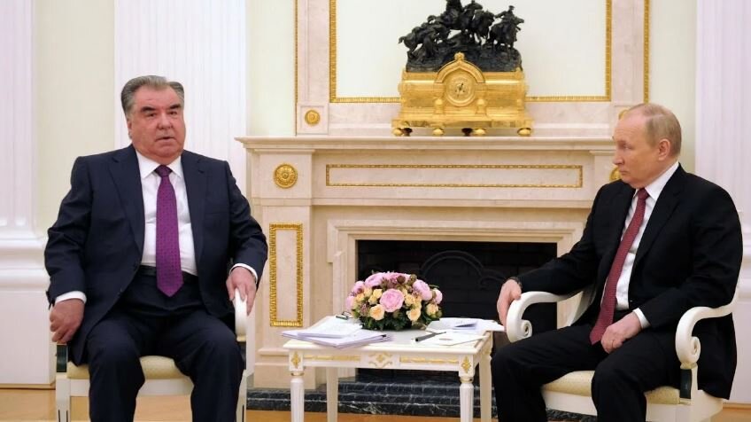 Владимир Путин и президент Таджикистана Рахмон (иллюстрация из открытых источников)