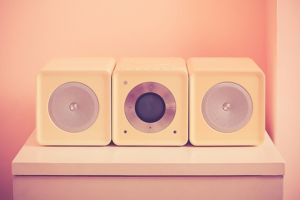 Speakers group 2. Loudspeakers Group.