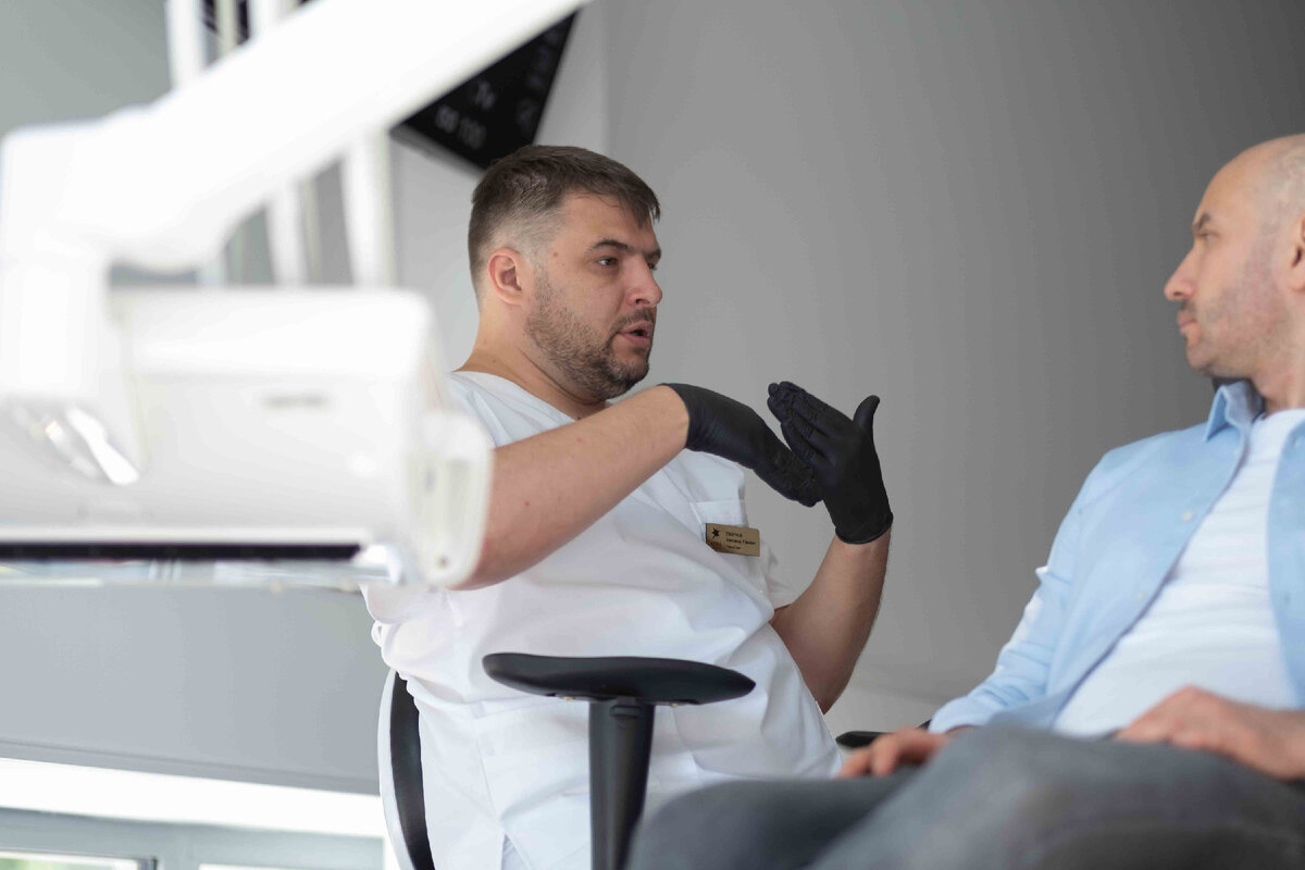 Чтобы имплантация прошла успешно, необходимо строго придерживаться всех рекомендаций врача. 