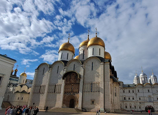 Успенский собор в солнечный день / Фото: Алиса ЦУПРОВА