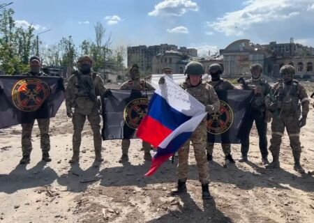    Пригожин сообщил о полном освобождении Артёмовска силами ЧВК «Вагнер». Украина сообщает, что «крепость Бахмут держится»
