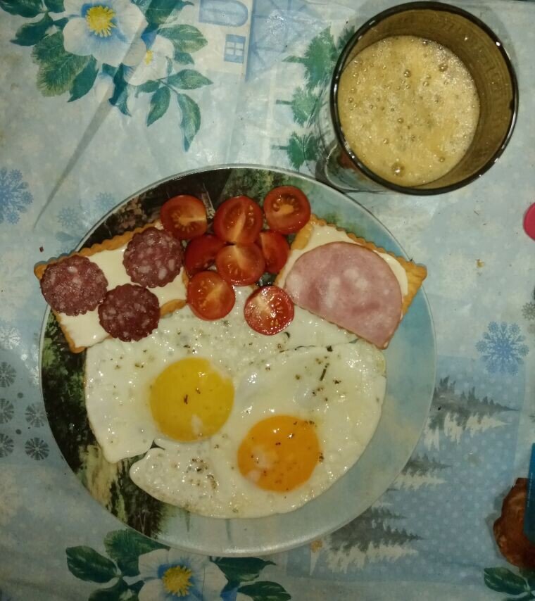 Яичница приправлена полюбившейся мне адыгейской солью