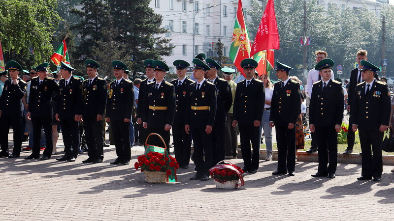     Митинг ко Дню пограничника. Анна Дедова, altairegion22.ru