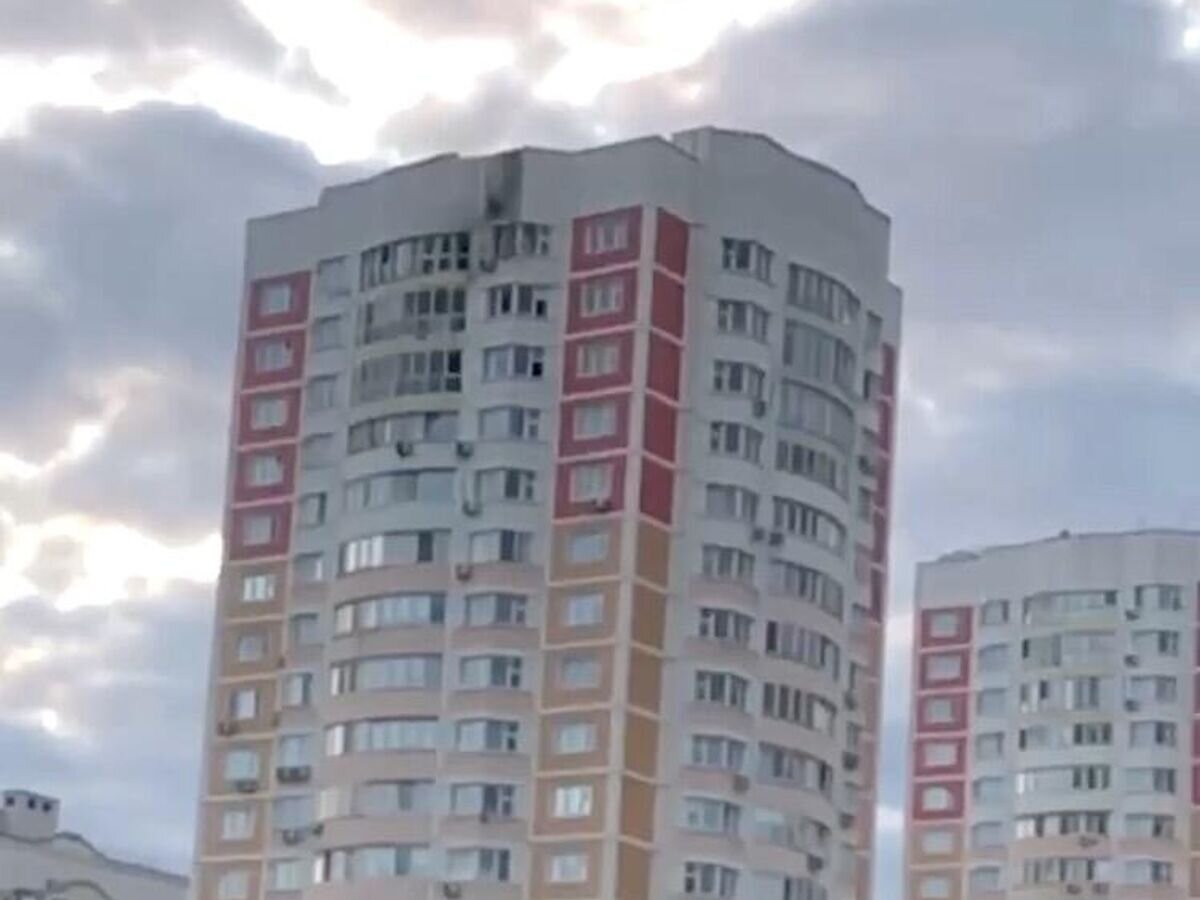    Дом на улице Атласова в Москве© Кадр видео очевидца