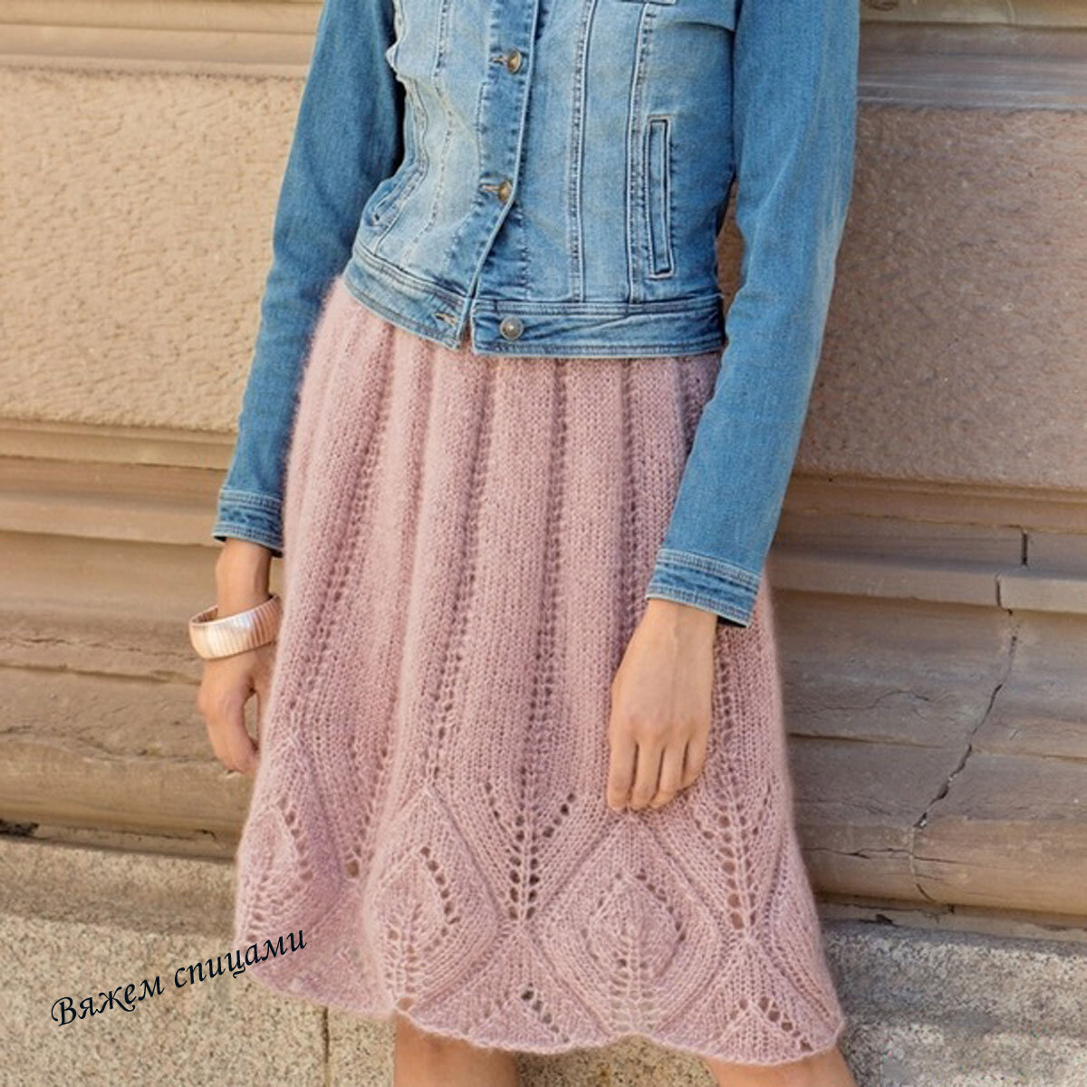 Нежная и романтичная юбка с ажурным узором 
