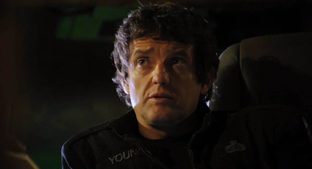 обработанный скриншот из сериала Звездные врата: Вселенная