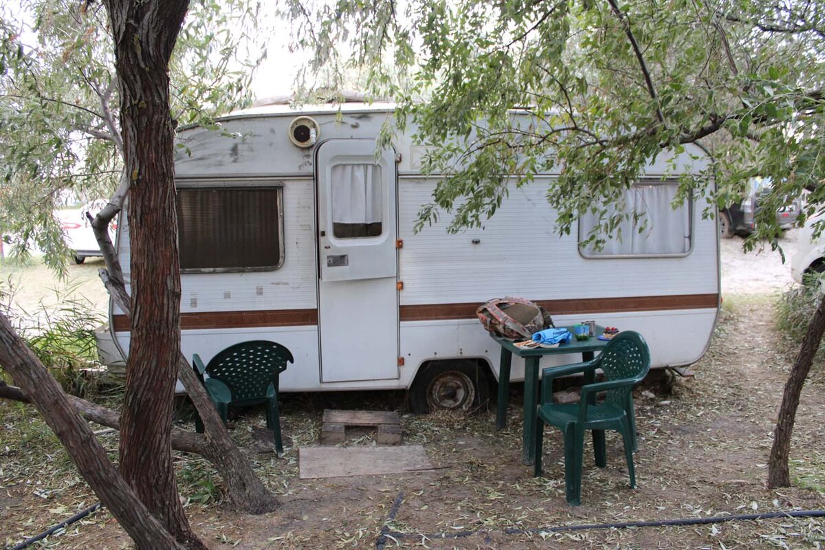 Я жил конкретно в этом, а вообще их под сотню