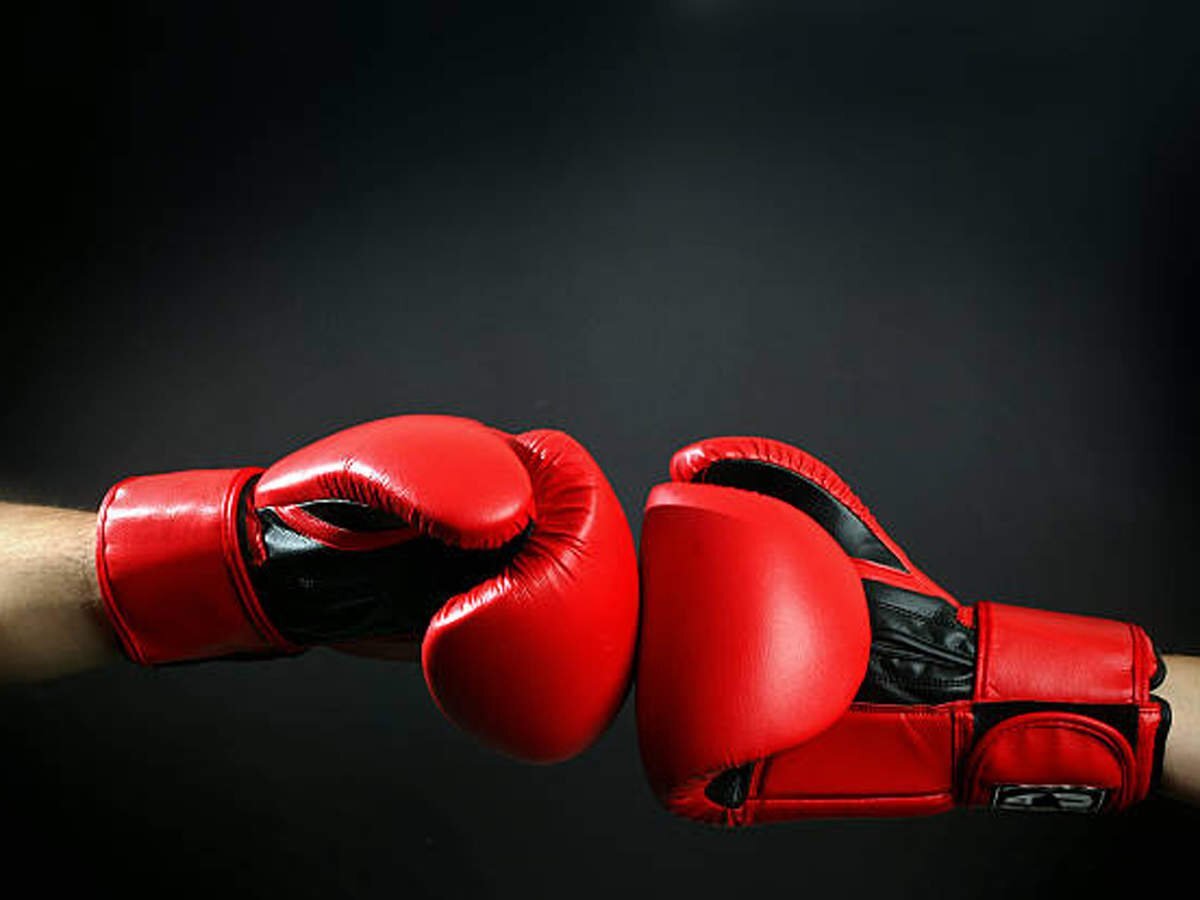  Бокс – один из самых популярных современных видов спорта. Бокс относится к контактным видам единоборств. Впервые бокс как вид спорта появился в Англии в 18-м веке.-2