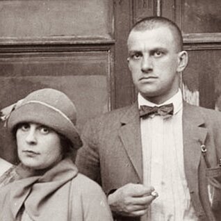 Владимир Маяковский и Лиля Брик 