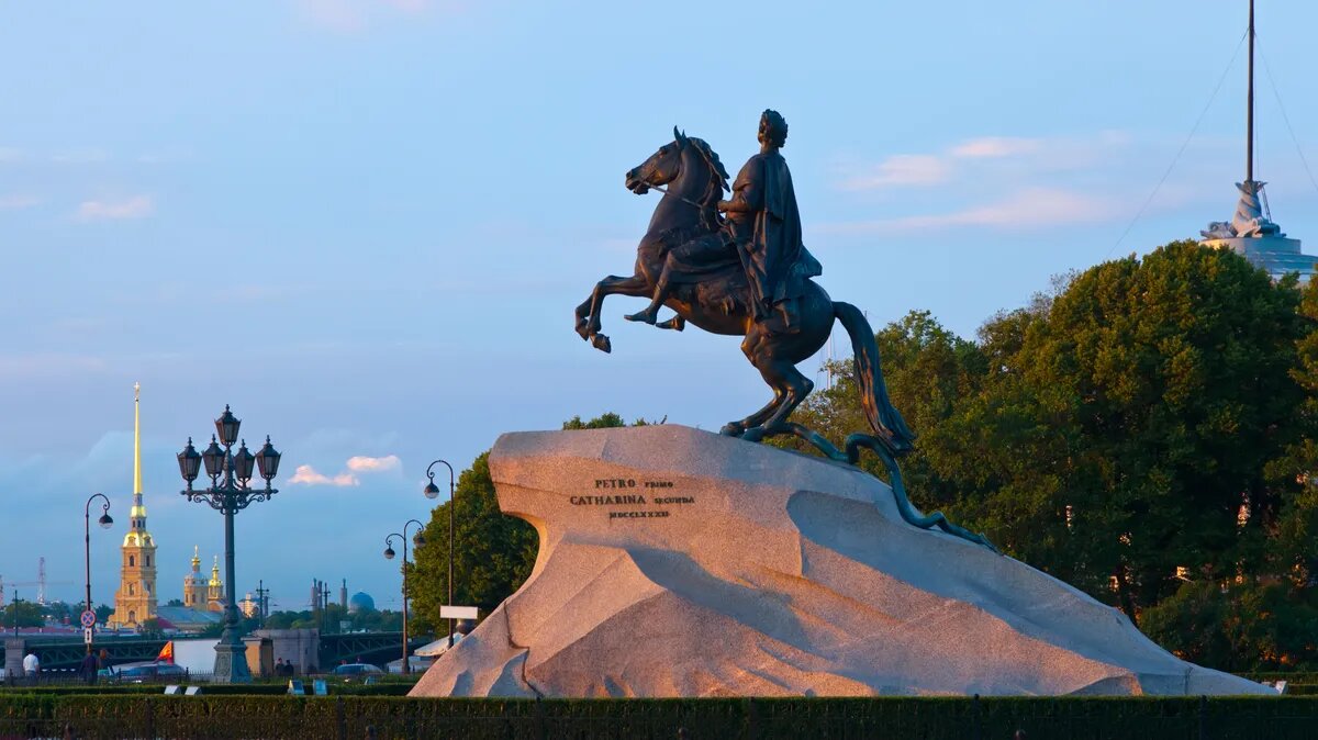 В честь Дня России в Санкт-Петербурге состоится несколько праздничных мероприятий. Фото: freepik.com
