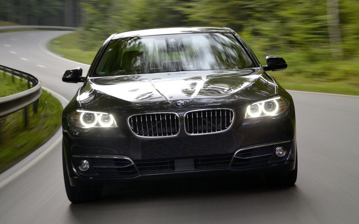 BMW  5-й серии в кузове F10 сегодня можно приобрести по приемлемой цене. Причем этим машины, в отличие, например, от e60, еще можно найти с небольшими пробегами.