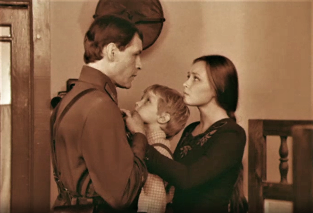 Кадр из телефильма "Водитель автобуса" (1983)