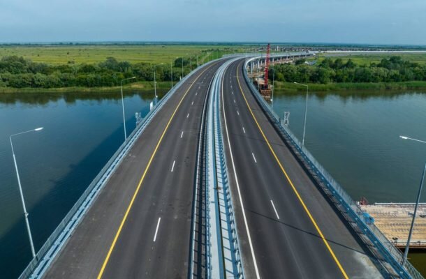 15 июня 2023 на трассе М-4 «Дон» открыты новые объезды — обход Аксая и ДЗОК. Обход Аксая протяженностью почти 65 км (1024-1091 км) входит в  Ростовское транспортное кольцо.-2