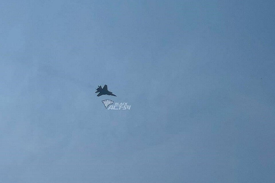    Самолеты летали над городом. Фото: «АСТ-54 Black».