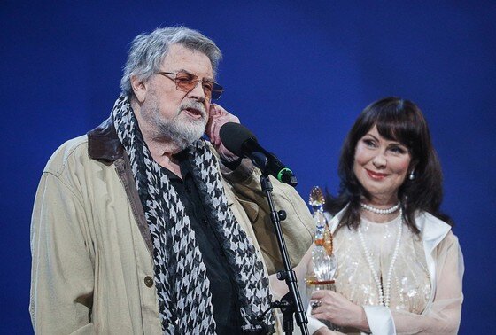    Президент Московского академического театра сатиры Александр Ширвиндт и актриса Нонна Гришаева на XXXII церемонии вручения театральной премии «Хрустальная Турандот» в Государственном академическом театре имени Евгения Вахтангова