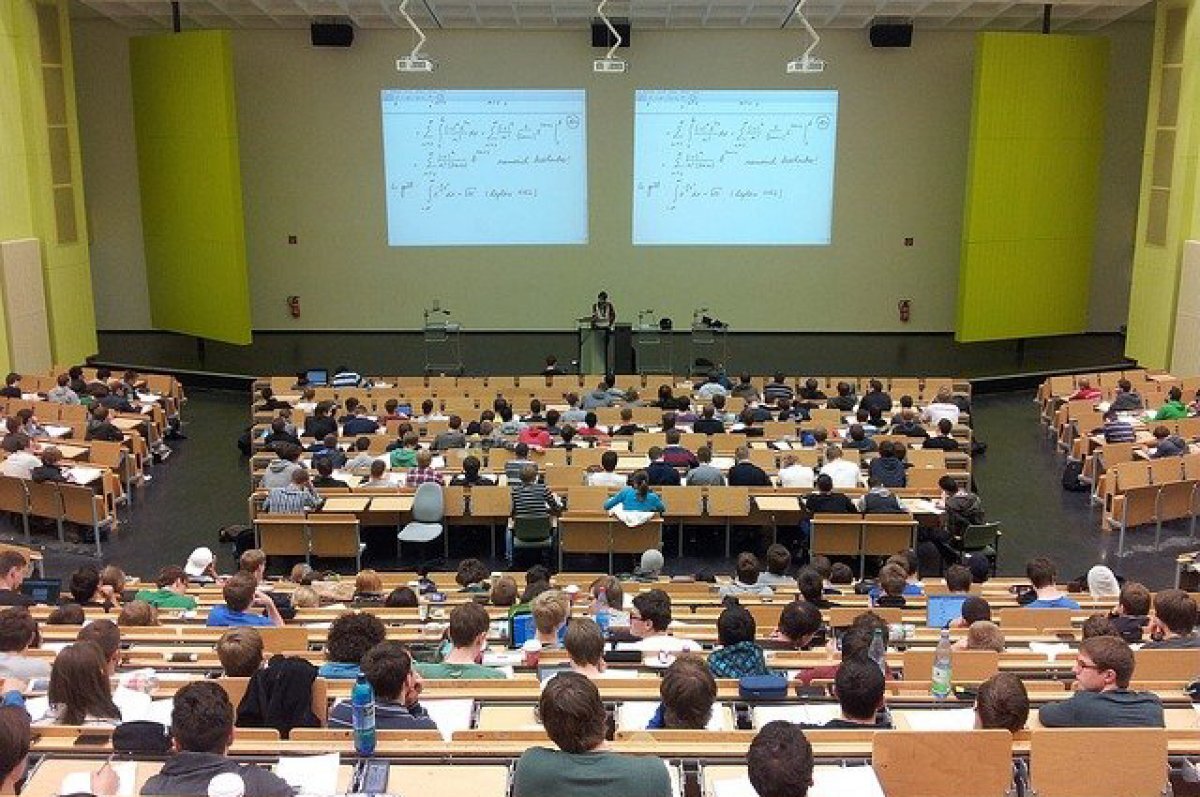    Кредит с господдержкой. Как платить за учебу в вузе 75 рублей в месяц