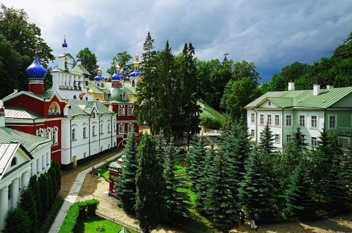    Фасадные работы завершаются в музее-гостинице Псково-Печерского монастыря