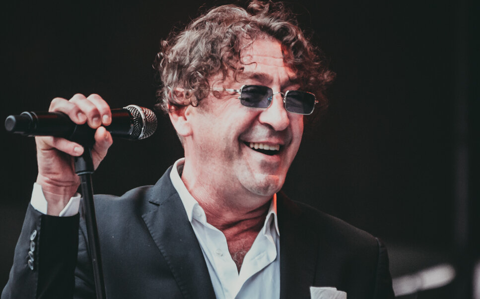 Лепс я поднимаю руки слова. Лепс я хочу быть. Лепс я хочу быть. Лепс я хочу быть. Лепс я хочу быть.