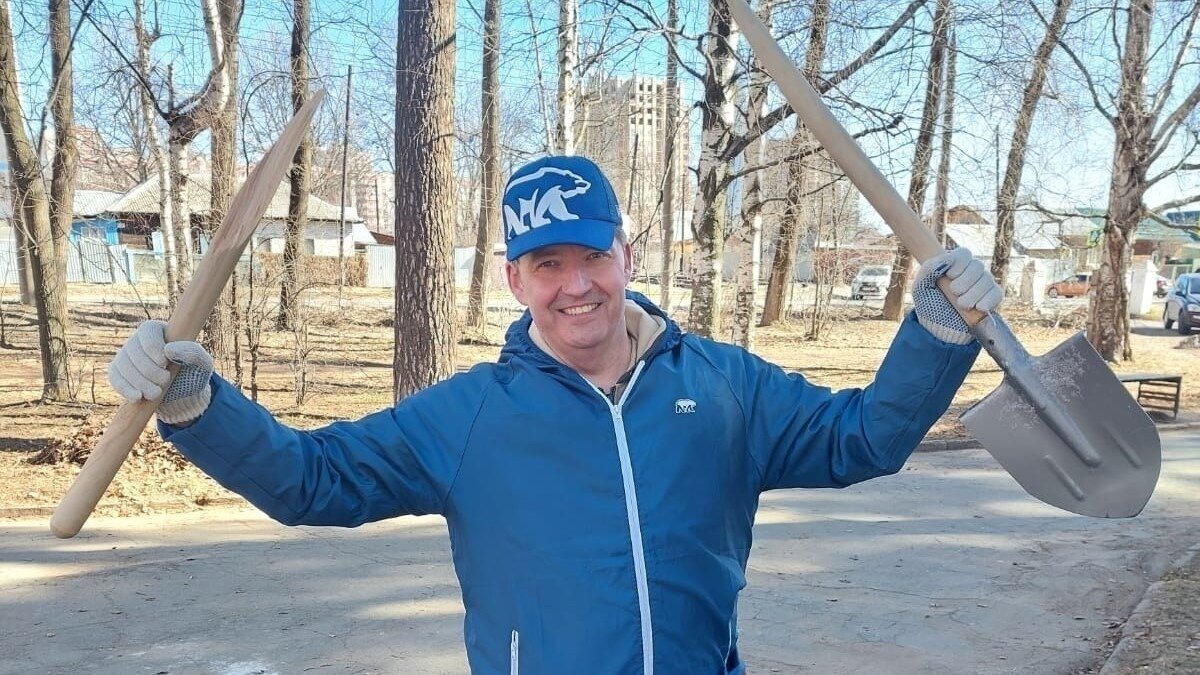     Спустя три недели после отставки Олега Бекмеметьева с поста мэра Ижевска ситуация с его преемником никак не прояснилась. Как неизвестным остается и новое место работы бывшего градоначальника. Авторитетные федеральные телеграм-каналы все громче высказывают недоумение по этому поводу.