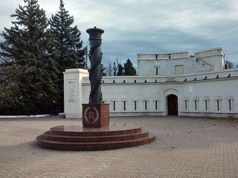 Корниловский  бастион