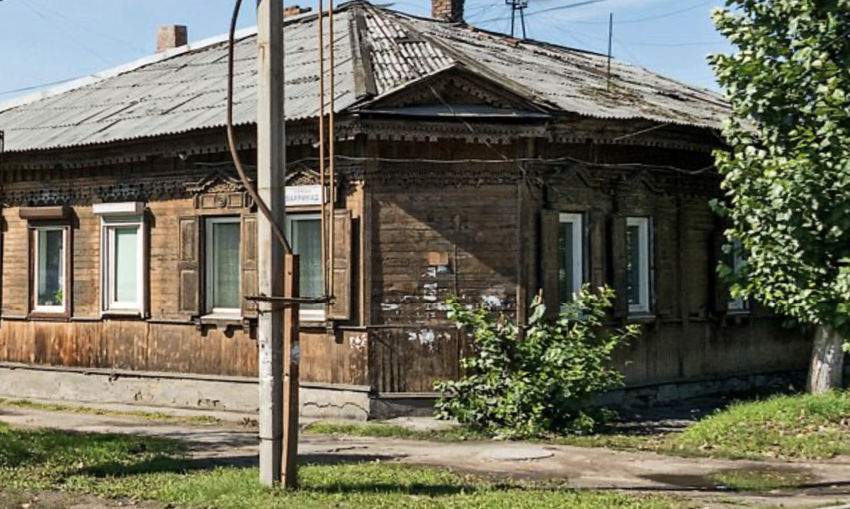 
«Иркутский блог» продолжает освещать тему главной угрозы для архитектурного наследия Иркутска — массового сокращения реестра выявленных памятников, среди которых подавляющее большинство — средовая...-59