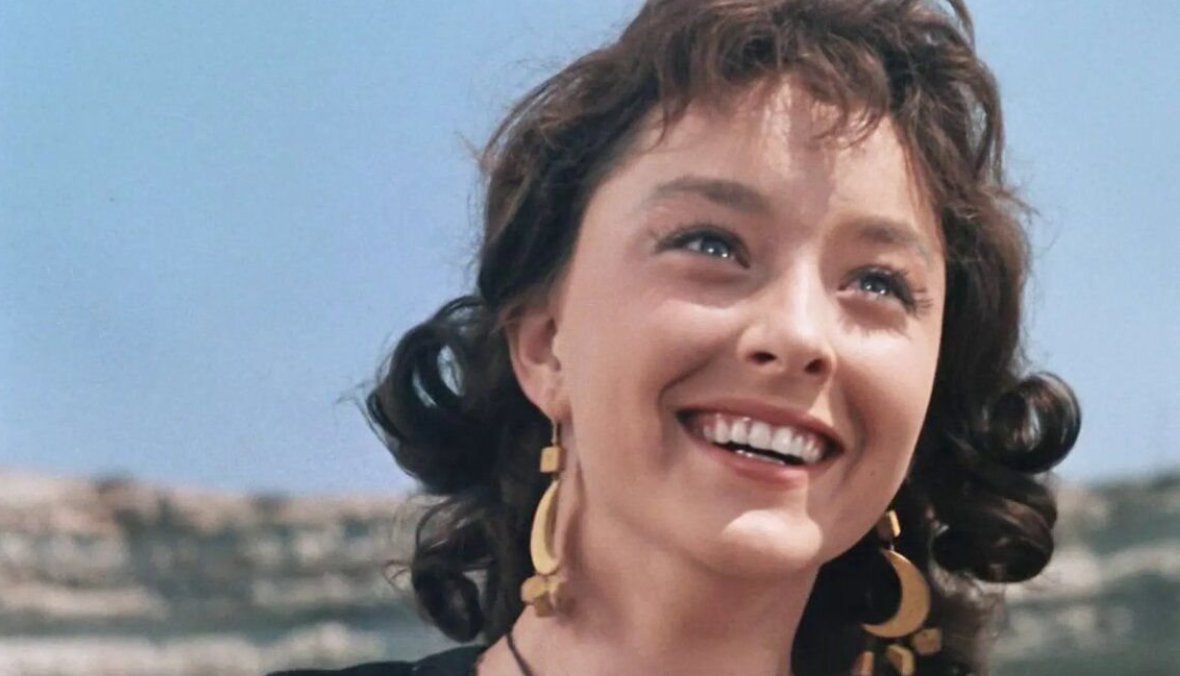      Анастасия Вертинская