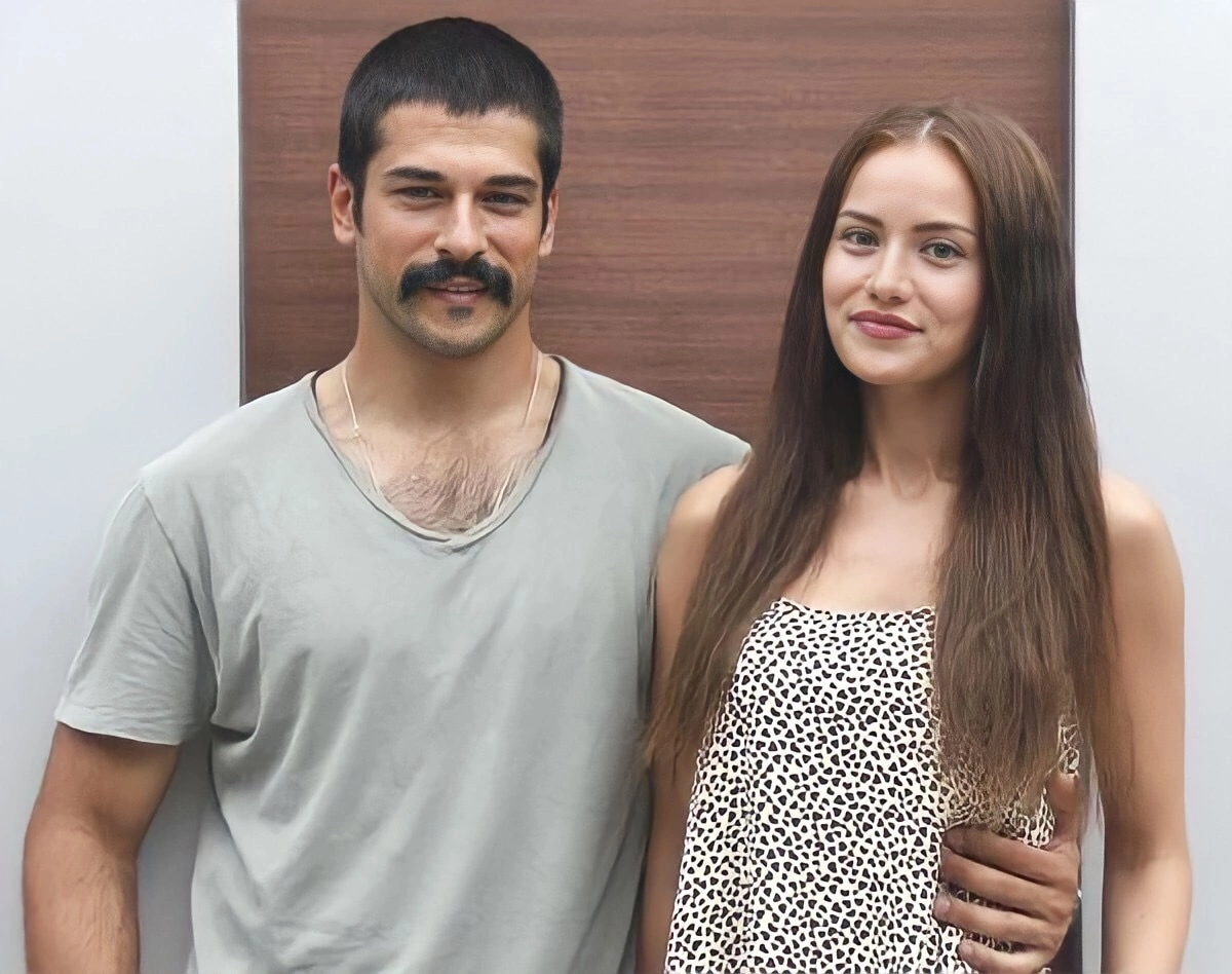 Любовь была похожа на тебя. Любовь была похожа на тебя. На что похожа любовь. Любовь была похожа на тебя. Фахрие эвджен и озджан дениз.