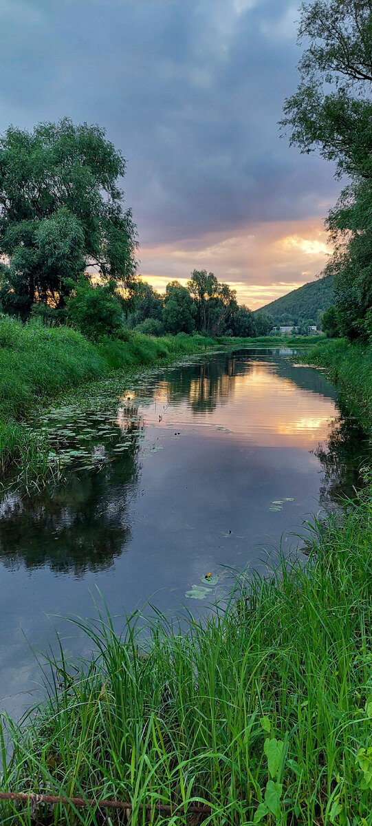 Это мы ходили на рыбалку и смотрели рассвет.