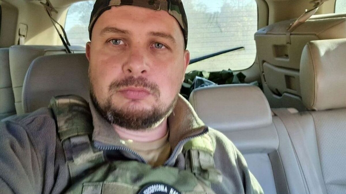     О ней известно, что она феминистка и участница антивоенных митингов