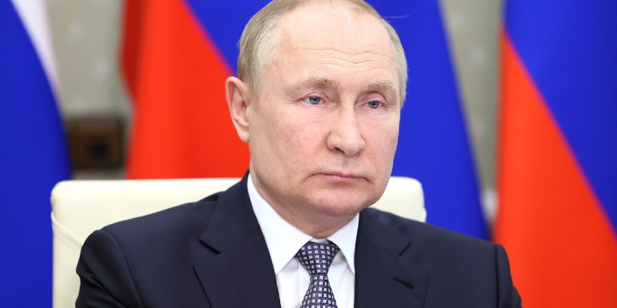 Фото: с сайта Кремля (http://static.kremlin.ru/media/events/photos/big2x/HocNjFXCrQJeUrAd1xM5V7rm78ObTsnY.jpg)